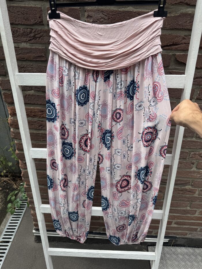 Haremshose mit Virus Muster rosa